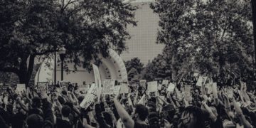 Avec parents, étudiants et syndicalistes, journée test pour le mouvement des Lycées