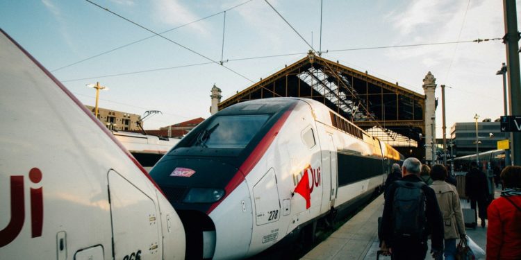 La SNCF brade 450 000 billets pour les 45 ans du TGV