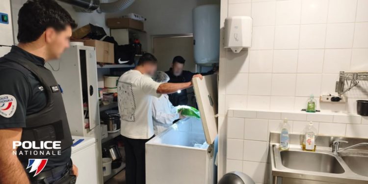En infraction pour l'hygiène, un gérant de fast food était en situation irrégulière