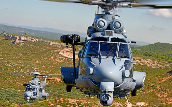 La Roumanie renforce ses capacités militaires avec 13 hélicoptères Airbus