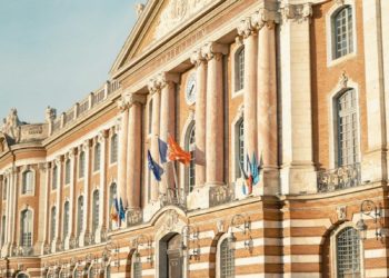 Occitan, Basque, Breton, ils veulent promouvoir les langues régionales