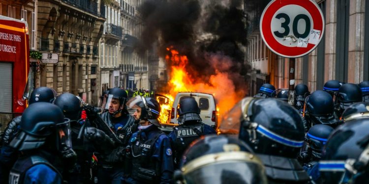 Colère dans les Lycées, le préfet interdit les blocages